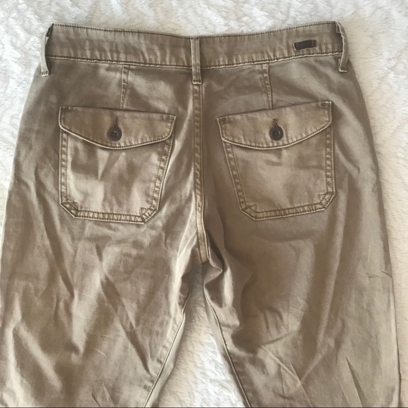 NWOT Levi’s Bold Curve Khaki - Picture 7 of 7